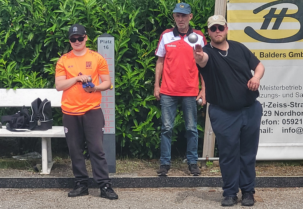 3. Platz für Jürgen Berlage und Nils van Slooten beim NVB- Boule Cup 3. Platz für Jürgen Berlage und Nils van Slooten beim NVB- Boule Cup