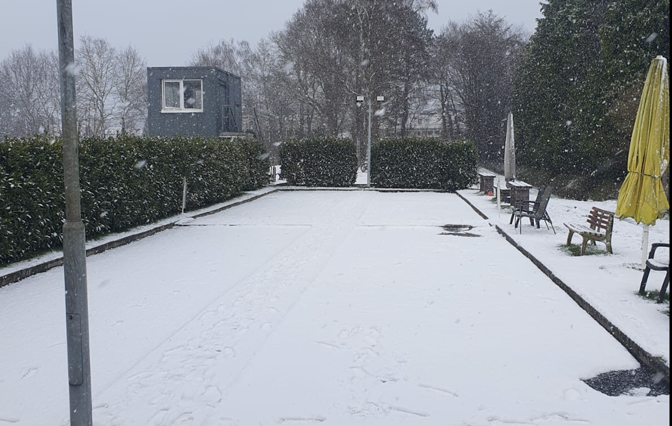Boulen im Schnee: Die Boule-Abteilung eröffnet 2026 mit Neujahrsturnier